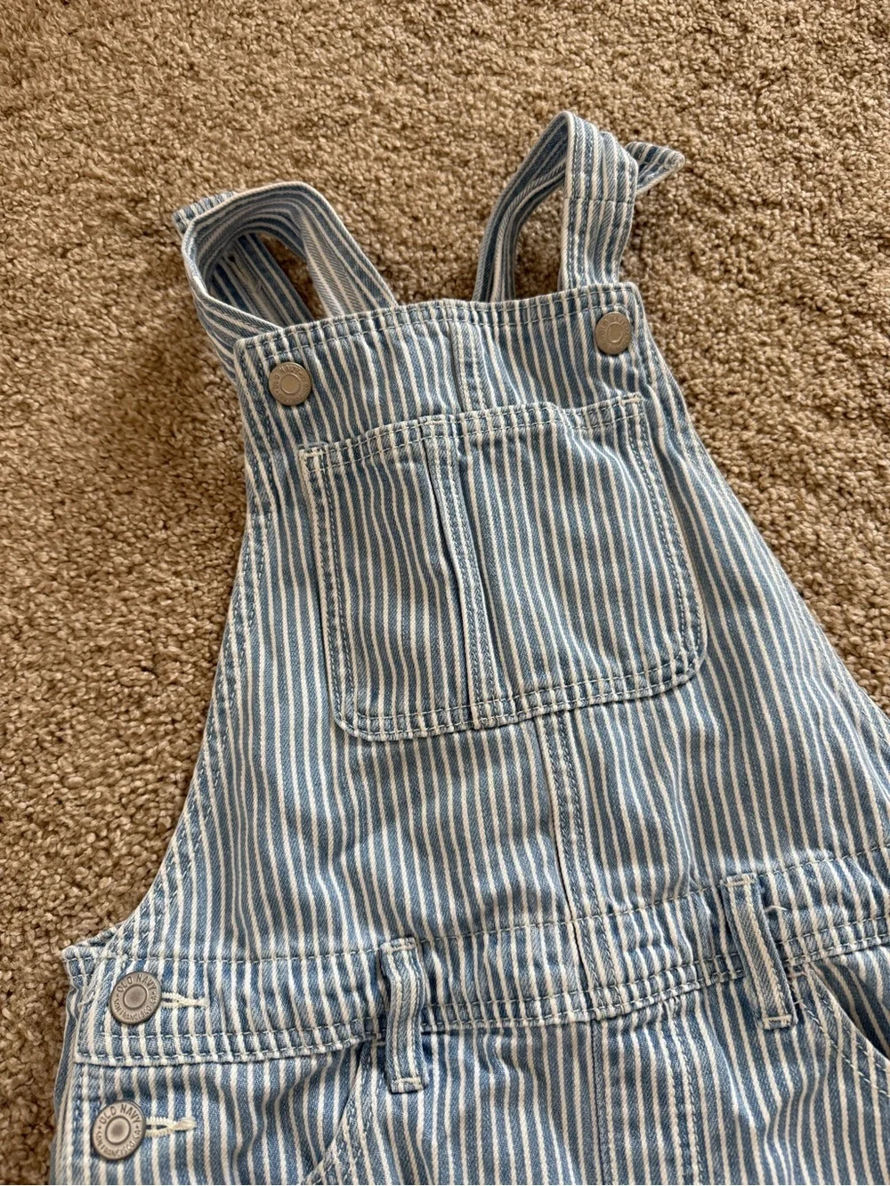 Old Navy Kids Blue Striped Denim Short Overalls Size Medium / 8